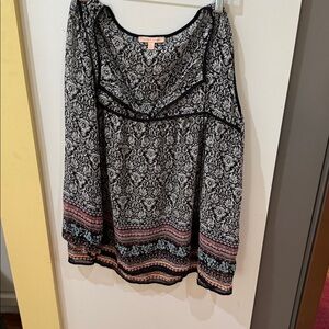 Gibson Latimer Black and Pink Patterned Top